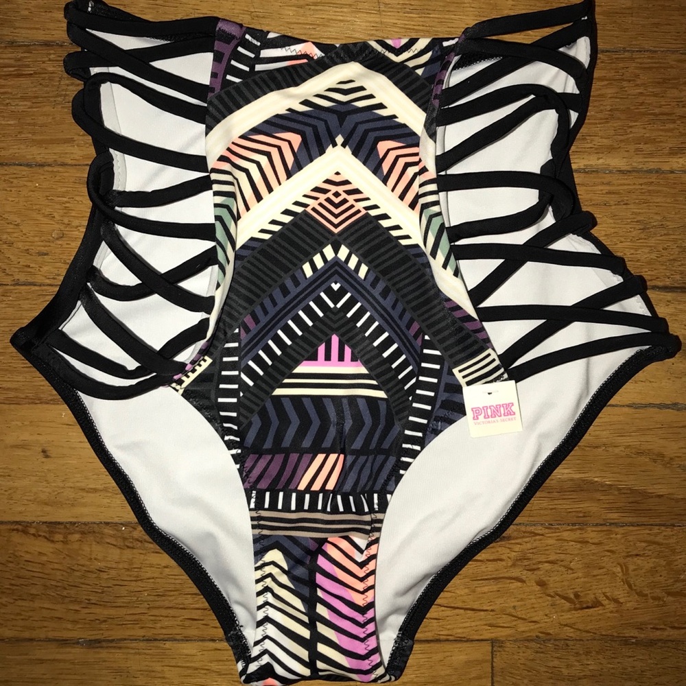 NWT Victoria’s Secret high waisted bottom